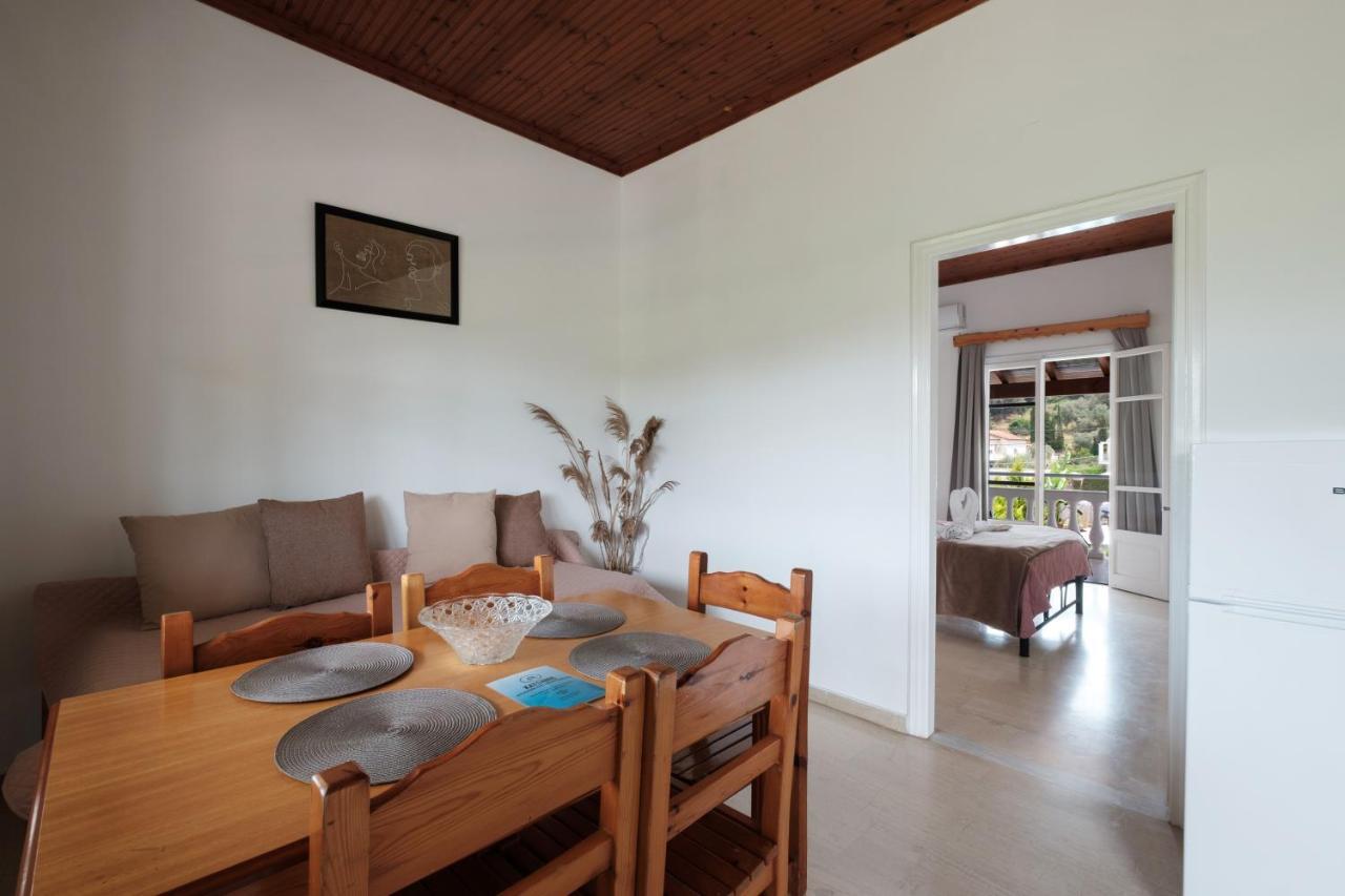 Katsaros Studios & Apartments Сідарі Екстер'єр фото