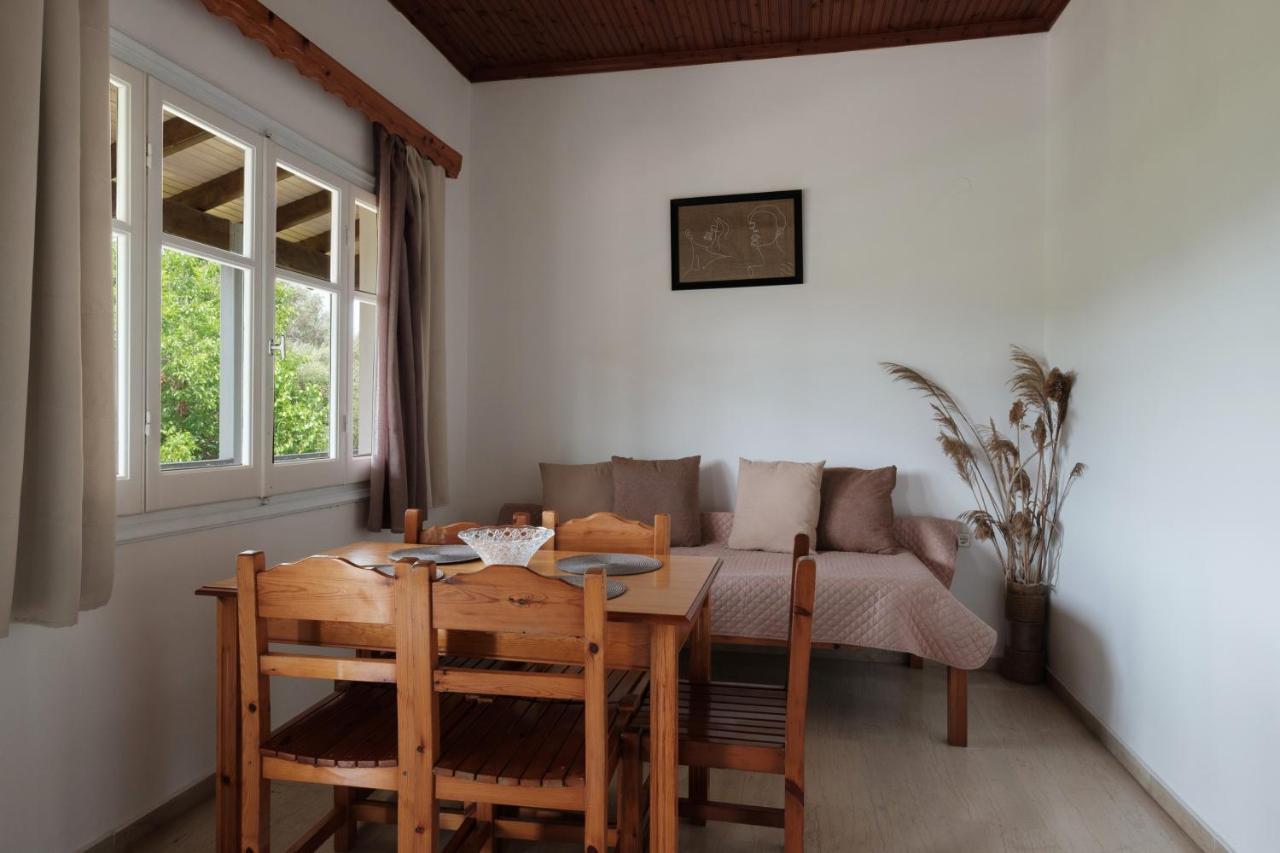 Katsaros Studios & Apartments Сідарі Екстер'єр фото